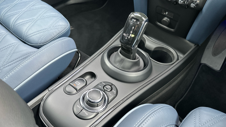 MINI Countryman 1.5 Cooper Exclusive ALL4 5dr Auto [Comfort Pack] Petrol Hatchback